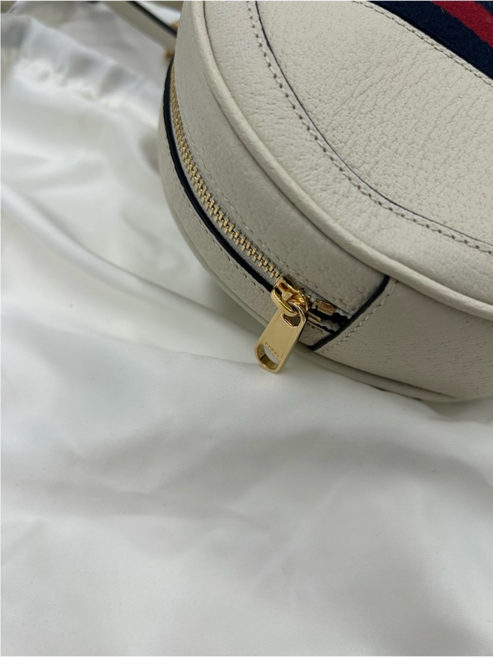 Gucci Ophidia Leather Round Crossbody with Red & Blue Web Stripe and iconic logo - Picture 8 of 13